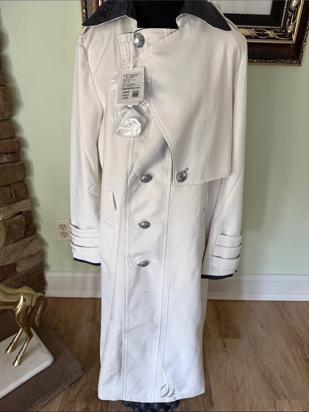 mihoyo Genshin Impact Fatui Frost and Flame Series Executive Long Coat, Size S - Picture 1 of 13